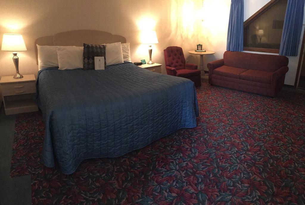 Cedar Motor Inn Marquette Eksteriør billede