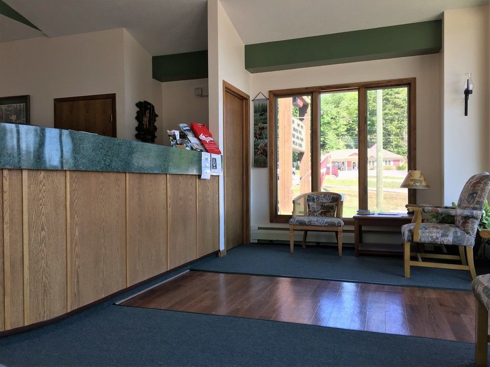 Cedar Motor Inn Marquette Eksteriør billede