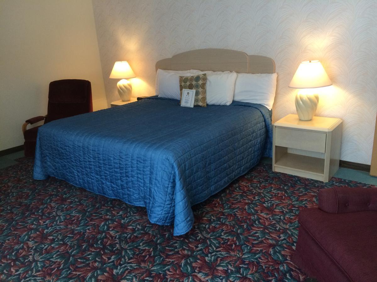 Cedar Motor Inn Marquette Eksteriør billede