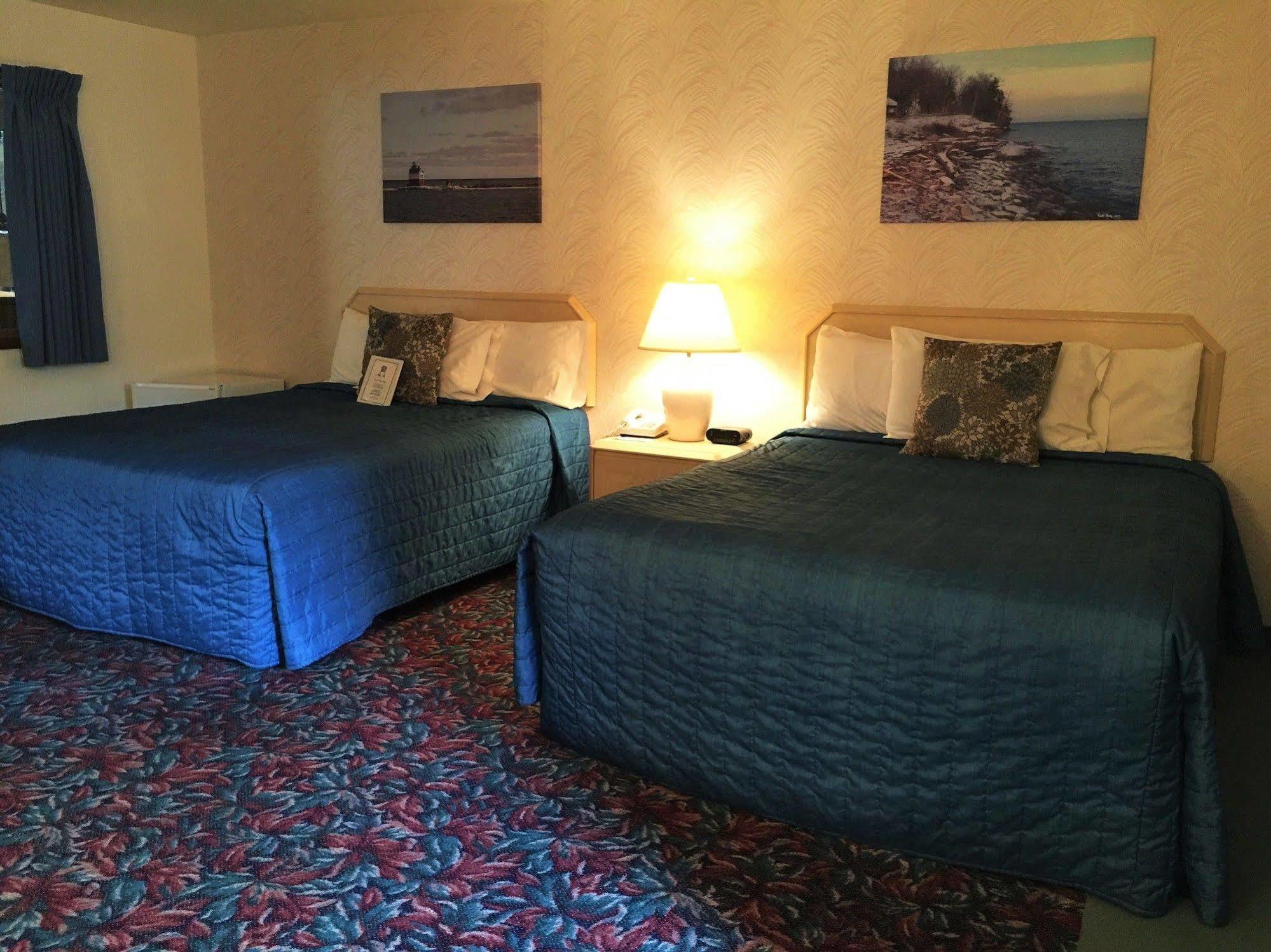 Cedar Motor Inn Marquette Eksteriør billede