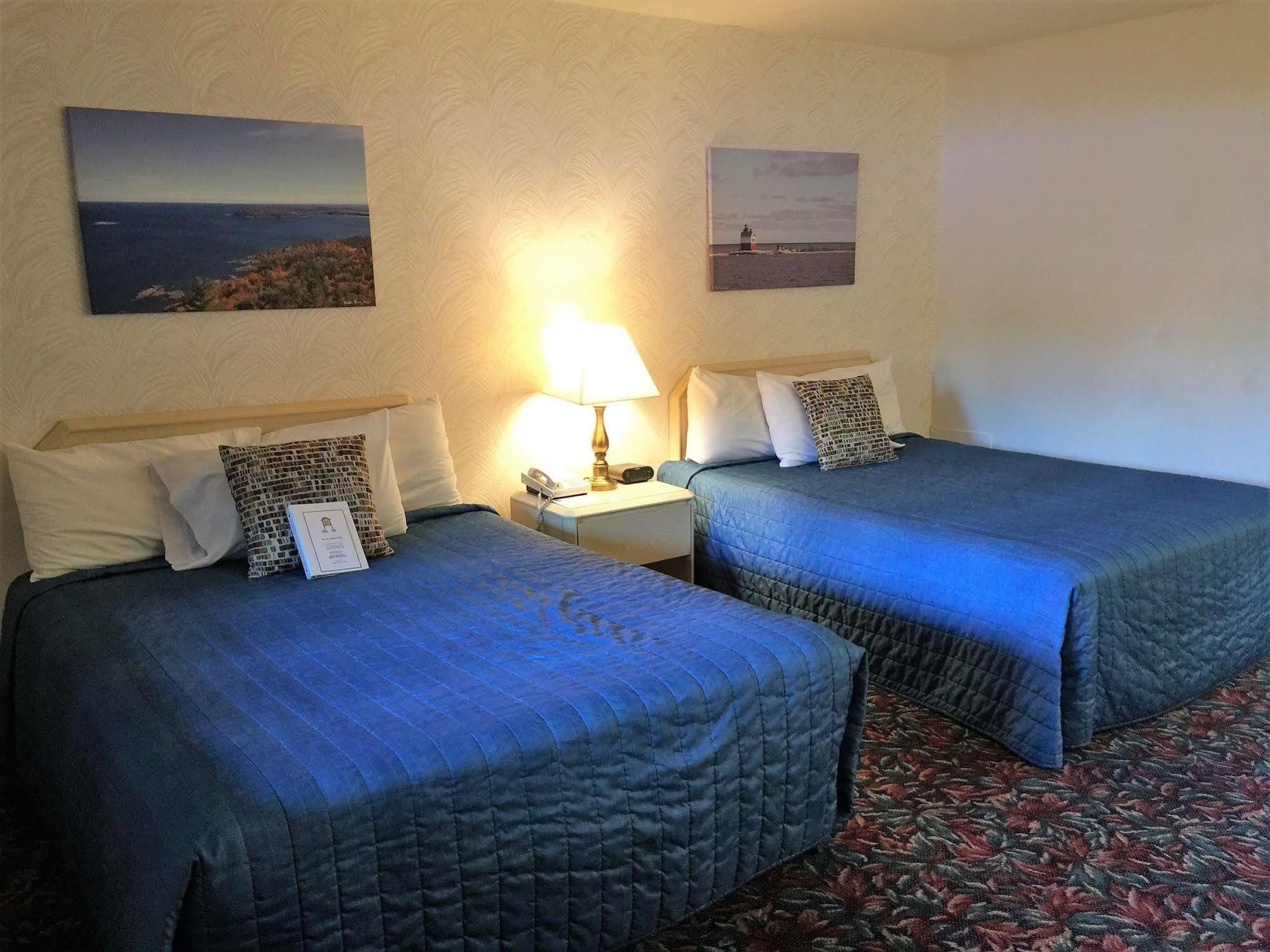 Cedar Motor Inn Marquette Eksteriør billede
