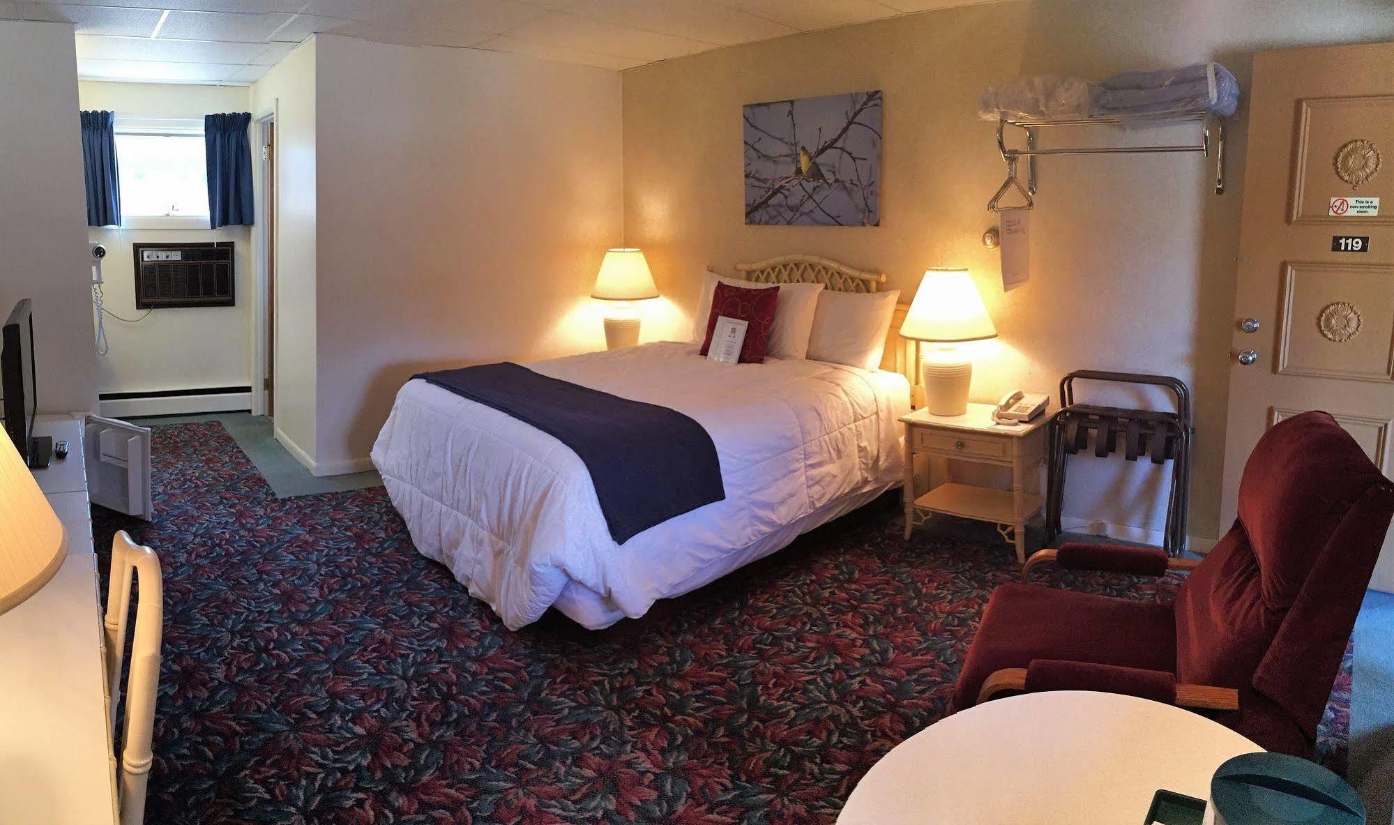 Cedar Motor Inn Marquette Eksteriør billede