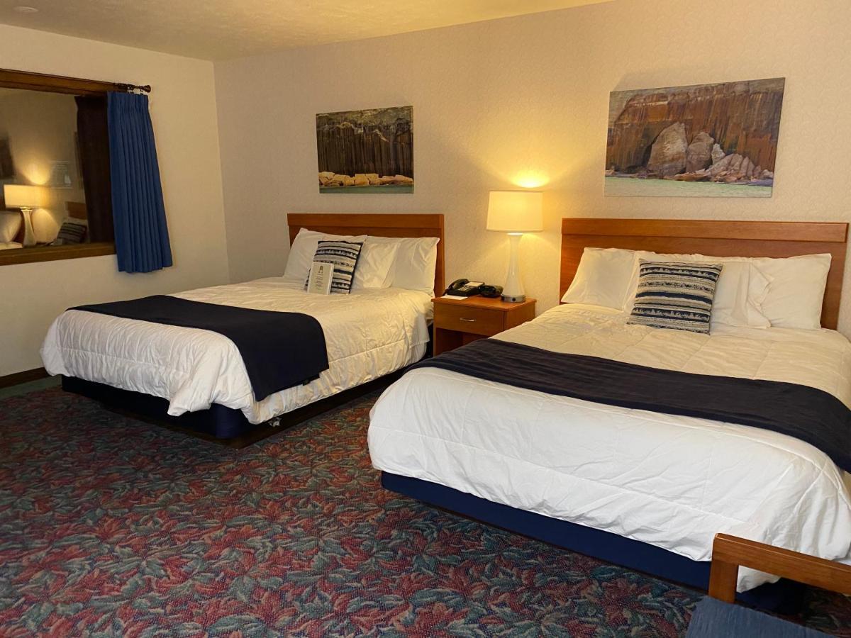 Cedar Motor Inn Marquette Eksteriør billede